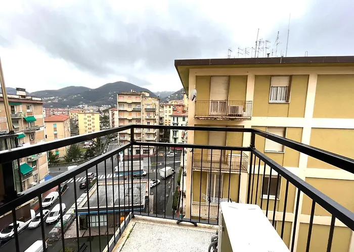 בית הארחה Max